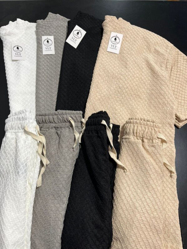 Conjunto remera y short tejido