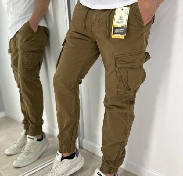 Pantalón joggers cargo gabardina