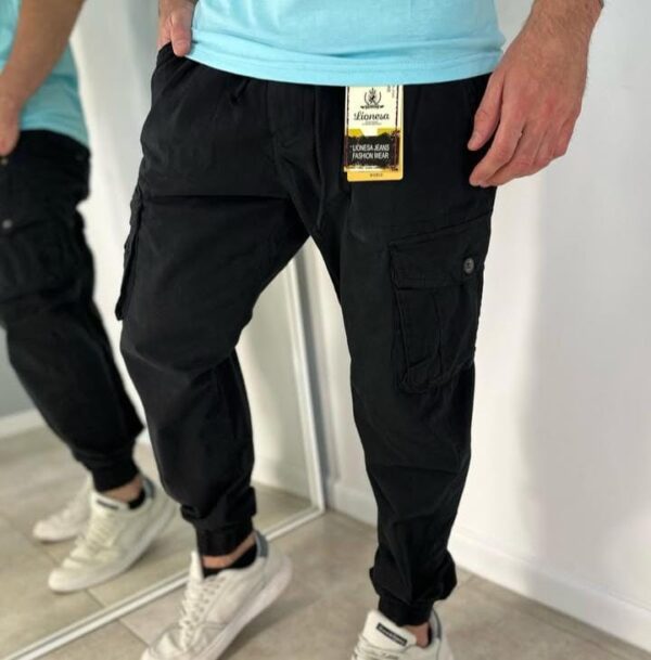 Pantalón joggers cargo gabardina